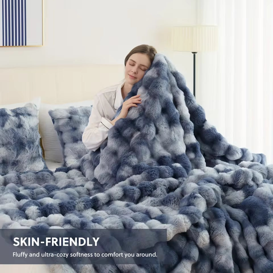 Bubble Fleece Faux Fur Throw Blanket